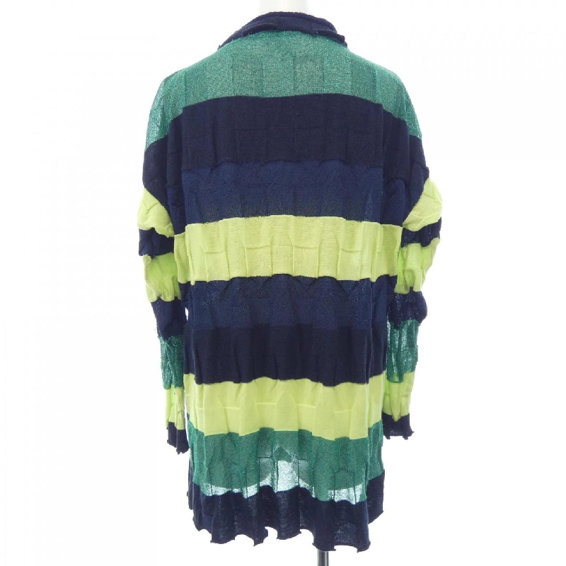 [Mục đủ điều kiện giảm giá] Áo ISSEY MIYAKE 642143