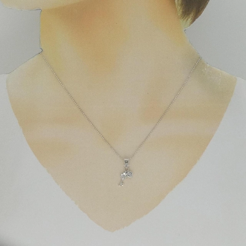 K18WG Mặt Dây Chuyền Hình Tim × Cỏ Ba Lá × Chìa Khóa Đính Kim Cương 0.06CT - Hàng hiệu Chính Hãng 862483