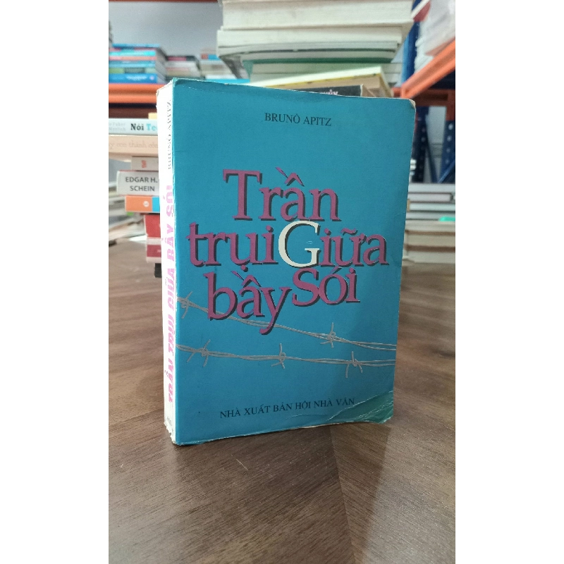 Trần trụi giữa bầy sói - Bruno Apitz 137494