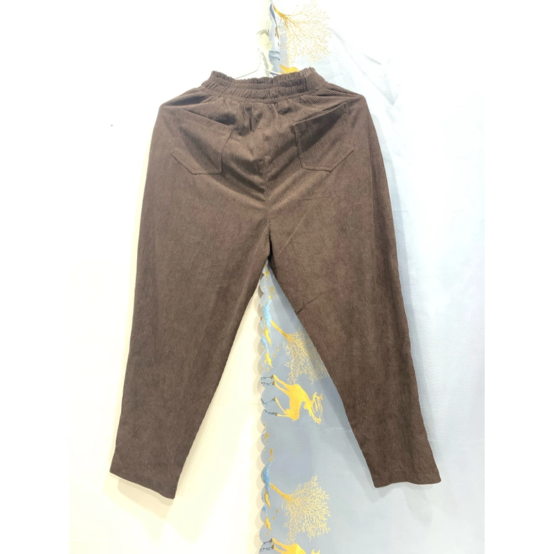 Quần vải nhung, form rộng màu nâu, size M 501656