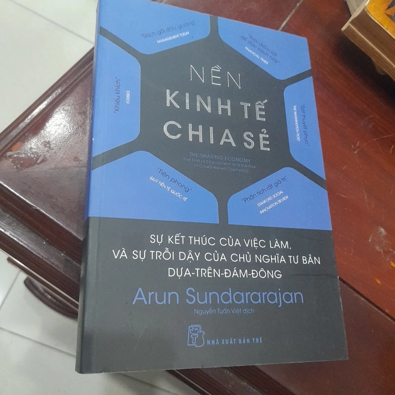 NỀN KINH TẾ CHIA SẺ, sự kết thúc của việc làm, sự trỗi dậy của CN tư bản dựa trên đám đông 283986