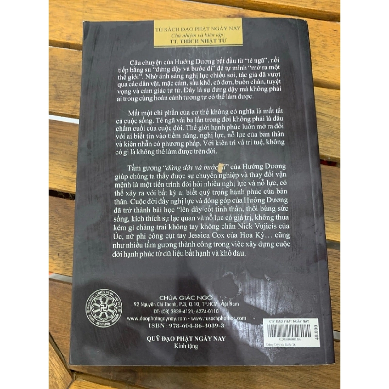 đứng dậy và bước đi -Nguyễn Hướng Dương 746250