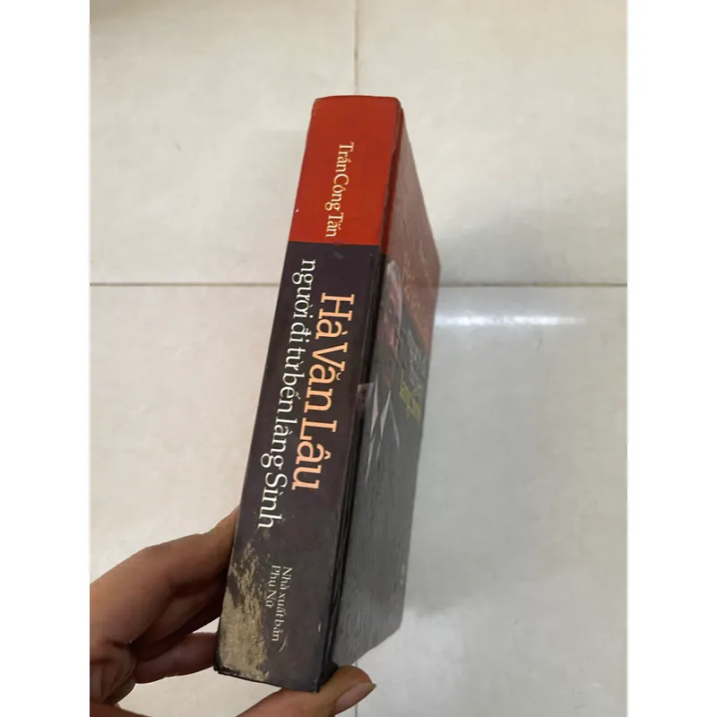 Hà Văn Lâu (người đi từ bến lamgf sinh) 571391