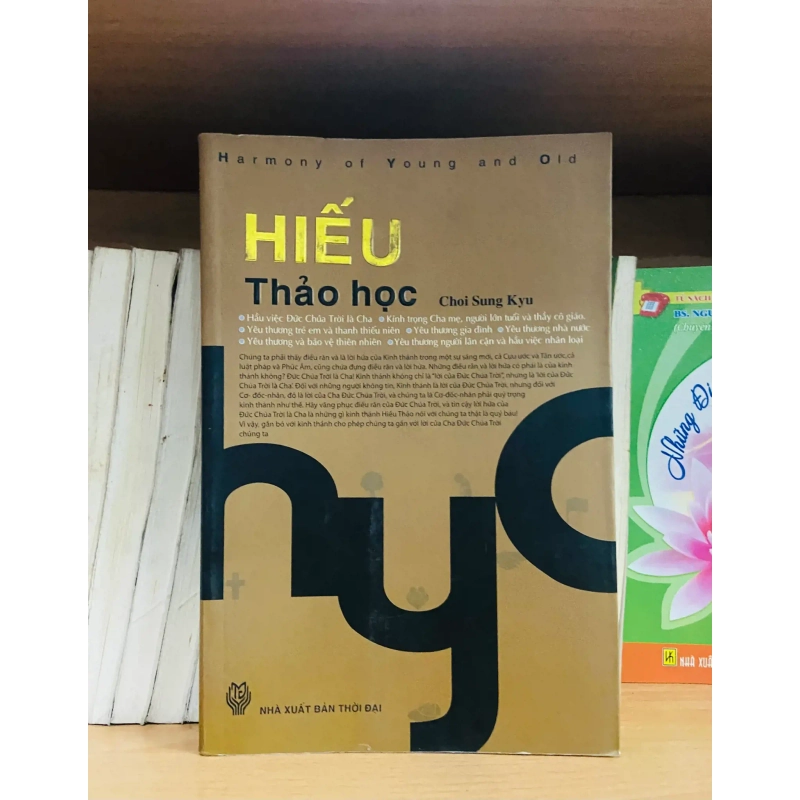 (Sách cũ SCGR) Hiếu Thảo học - Choi Sung Kyu - Triết học VAVOA9T2-15 Blogmeo090426 1016051