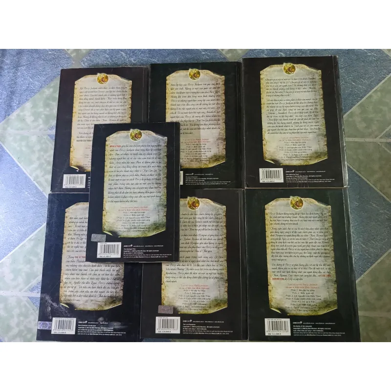 Trọn bộ Percy Jackson và các vị thần trên đỉnh Olympus - Rick Riordan 712555