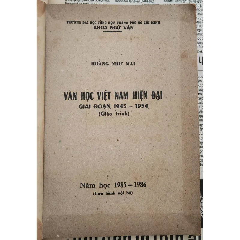 Văn Học Việt Nam hiện đại (1945-1954) - Giáo sư/nhà giáo nhân dân Hoàng Như Mai 726796