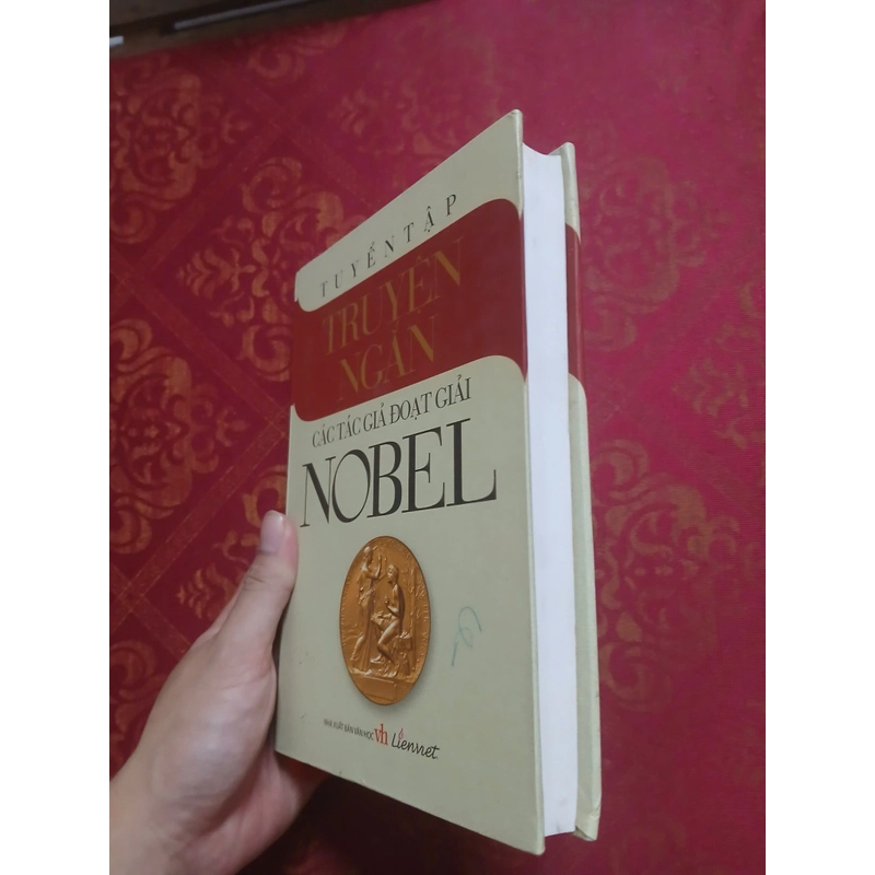 Tuyển tập truyện ngắn các tác giả đoạt giải nobel 499693