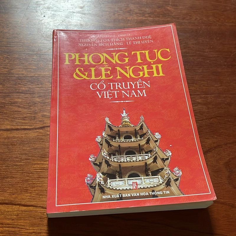 II Tựa sách: Phong Tục Và Lễ Nghi Cổ Truyền Việt Nam - 2007 501556