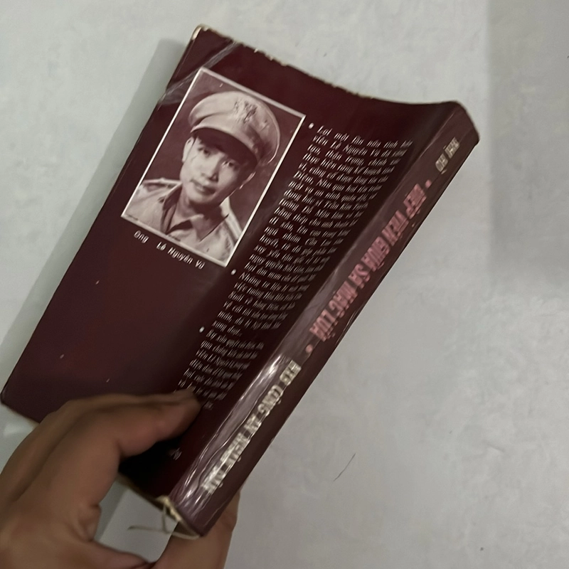 Điệp viên giữa sa mạc lửa (Tập 2) - Nhị Hồ - 1995s 503035