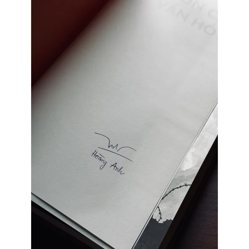 Sơn ca vẫn hót (Bìa cứng) - Kristin Hannah 788034