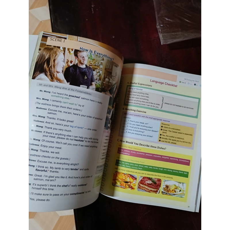 Restaurant English sách chuyên ngành nhà hàng có CD 215746