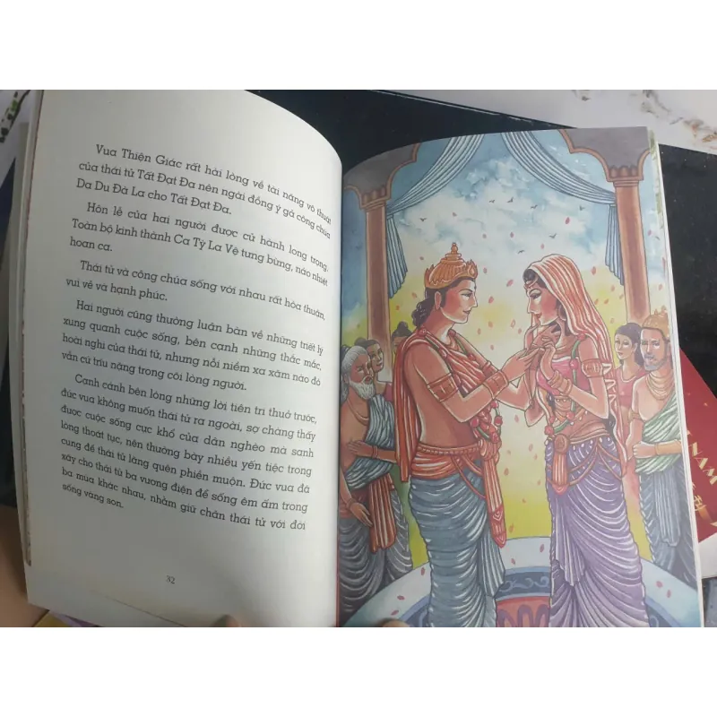 Sách Truyện Sự Tích Đức Phật Thích Ca - Saigon Books mới 90% 641254