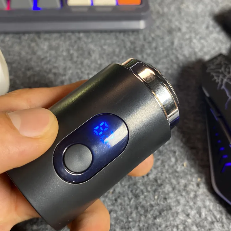 Máy cạo râu pin trâu 620758