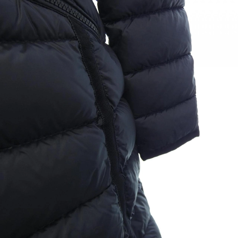 Áo khoác lông vũ MONCLER 641808