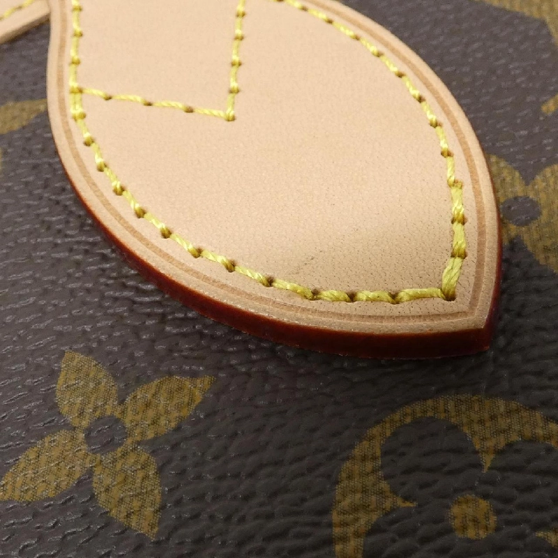 Túi Louis Vuitton Monogram Neverfull BB M46705 610645