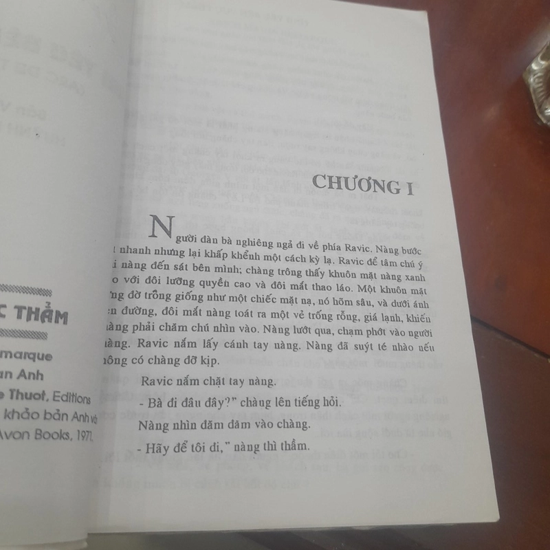 Erich Maria Remarque - TÌNH YÊU BÊN BỜ VỰC THẲM 453532
