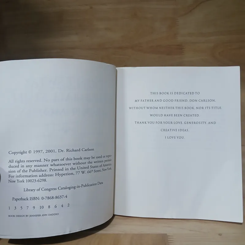 Don't Sweat The Smell Stuff About Money - Richard Carlson 711745