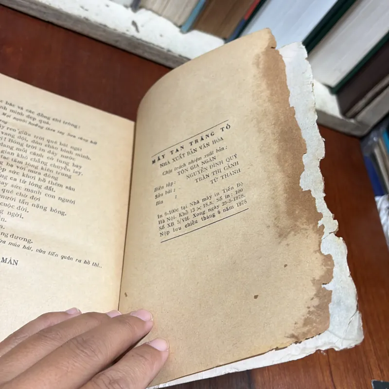 [Vui Lòng Cân Nhắc Trước Khi Lựa Chọn] - Sách Xưa: Mây Tan Trăng Tỏ (Kịch Bản Ngắn) - 1978 751256