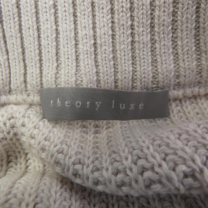 Theory luxe - Áo vest hàng hiệu Authentic 826645