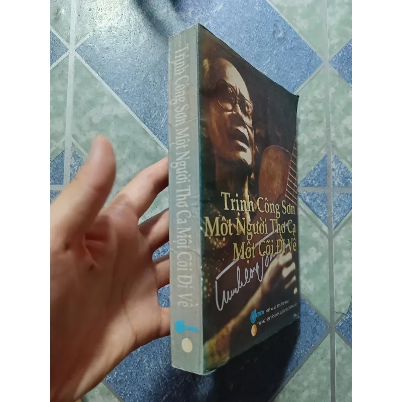 Trịnh Công Sơn - Một người thơ ca Một cõi đi về 997340