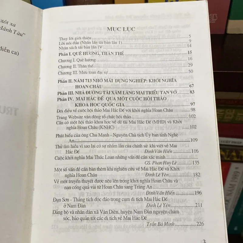 MAI HẮC ĐẾ - TRUYỀN THUYẾT VÀ LỊCH SỬ (XB 2013) 966428