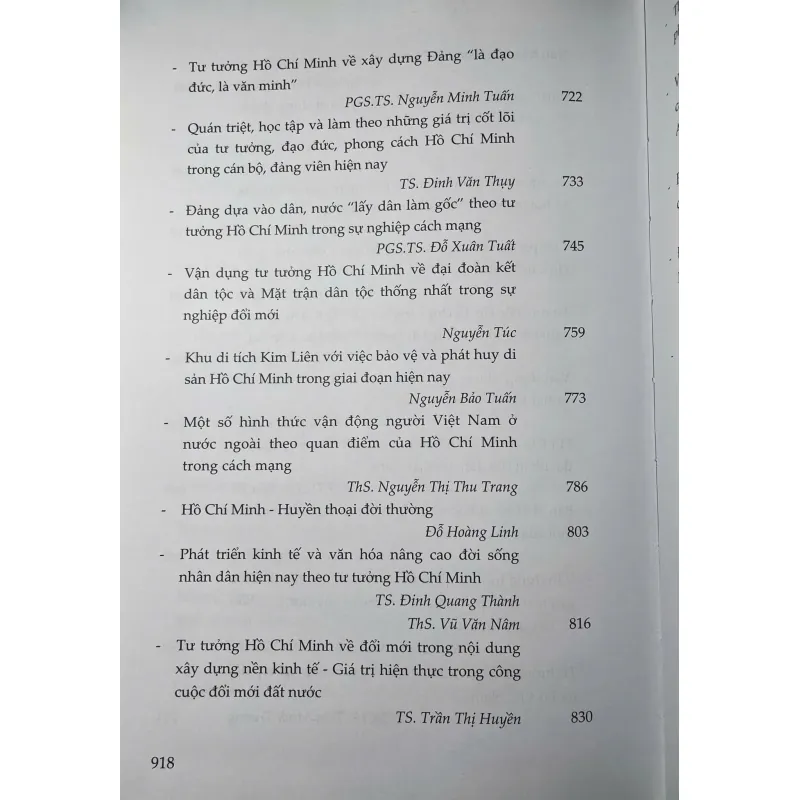 SÁCH CHỦ TỊCH HỒ CHÍ MINH VỚI SỰ NGHIỆP ĐỔI MỚI, PHÁT TRIỂN VÀ BẢO VỆ TỔ QUỐC 700725