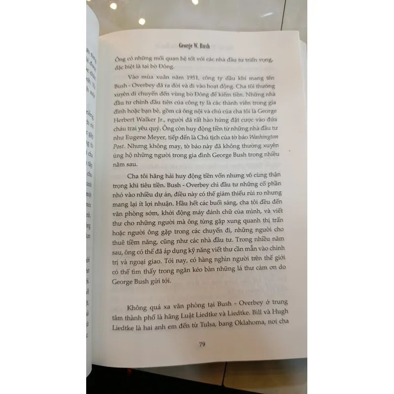 CHA TÔI: TỔNG THỐNG THỨ 41 CỦA HOA KỲ - THU MẠCH 740938