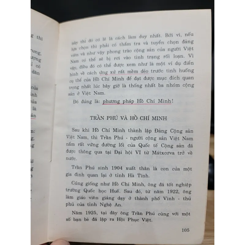 Hồ Chí Minh giải phóng dân tộc và đổi mới - Tác giả nước ngoài  688341