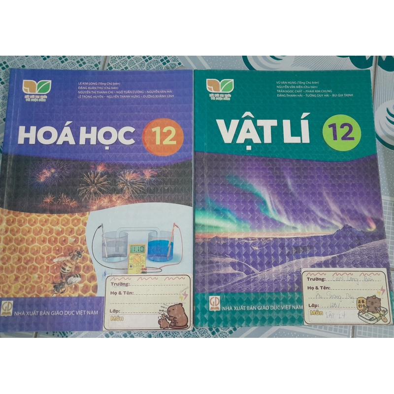 SGK LỚP 12 KẾT NỐI TRI THỨC ( TOÁN LÝ HÓA VĂN SỬ ĐỊA ) 500177
