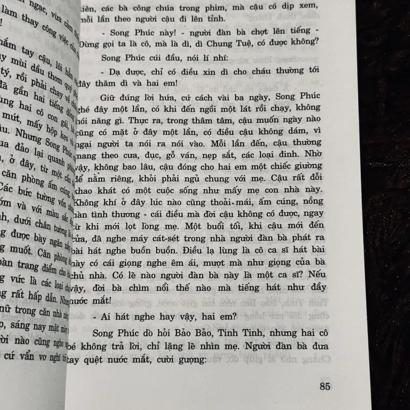 Đèn lồng đỏ treo cao cao 735250