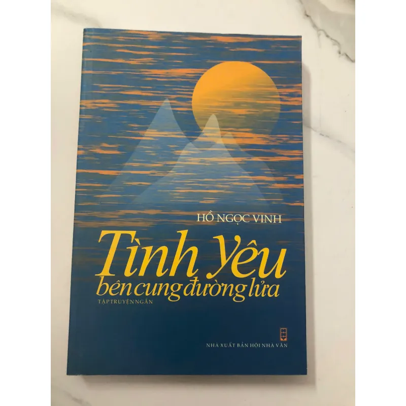 Tình yêu bên cung đường lửa - Hồ Ngọc Vinh 779838