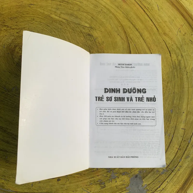 COMBO : NHÀ CÓ EM BÉ & DINH DƯỠNG TRẺ SƠ SINH VÀ TRẺ NHỎ TẶNG KÈM HAI CUỐN NUÔI CON 746490