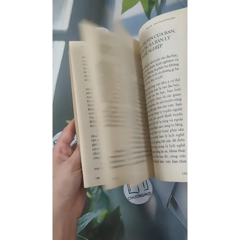 Tuổi Trẻ Khát Vọng Và Nỗi Đau - Rando Kim 961257