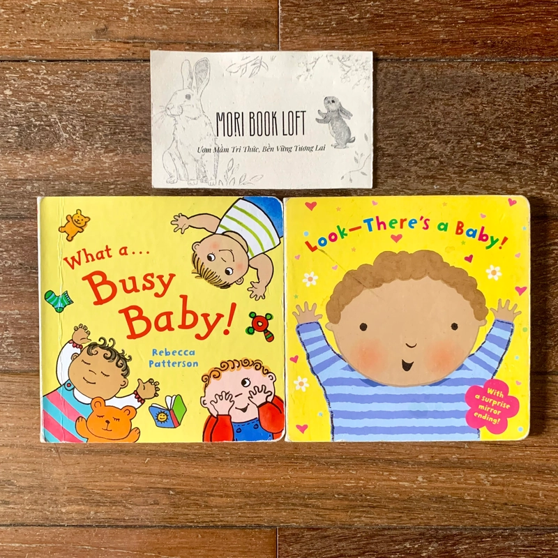 Combo 2 cuốn Board Book What a…Busy Baby! & Look! There’ a Baby, Used, Bìa cứng 498823