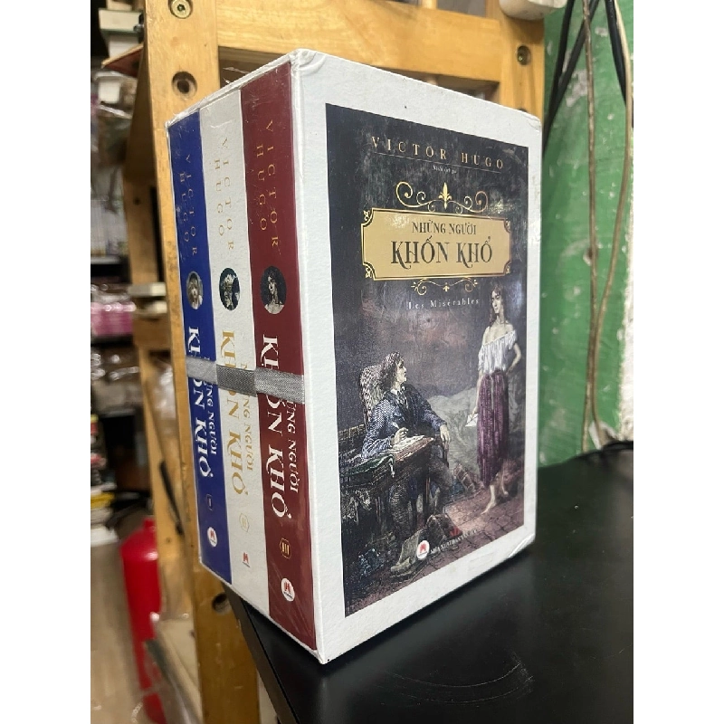 Boxset Những người khốn khổ - Victor Hugo 747431