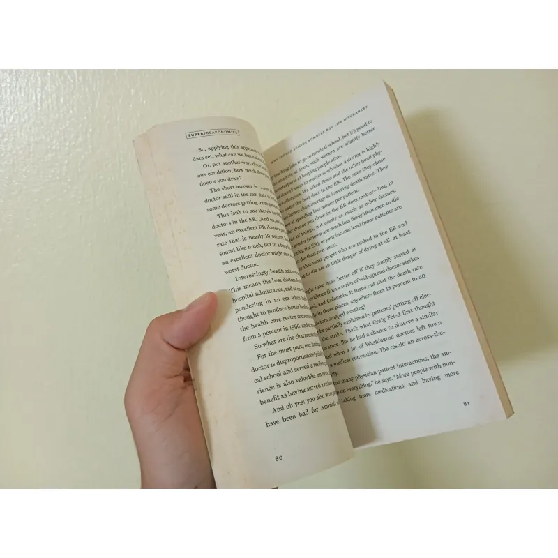 Super freak economics, english book sách tiếng Anh  996593