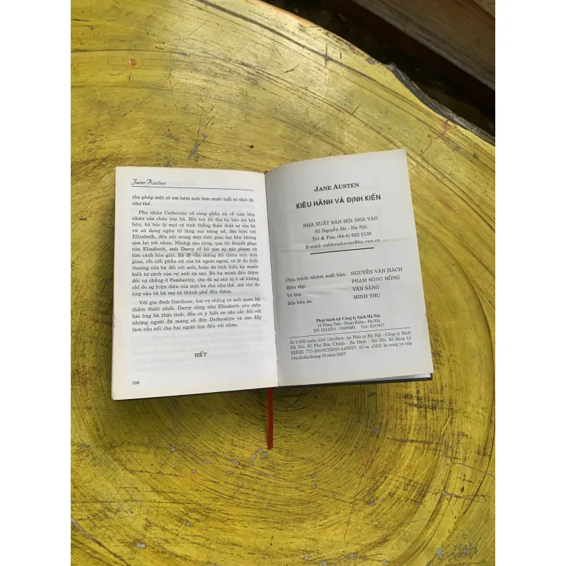 KIÊU HÃNH VÀ ĐỊNH KIẾN - JANE AUSTEN 750778