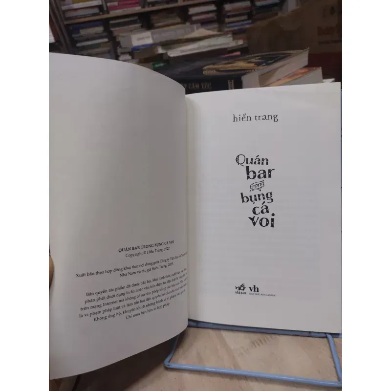 Sách: Quán bar trong bụng cá voi - TG: Hiền Trang (B3) 1017845