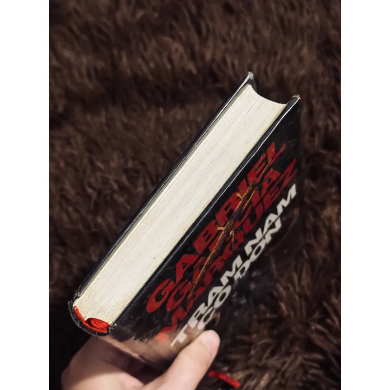 Trăm năm cô đơn 996358