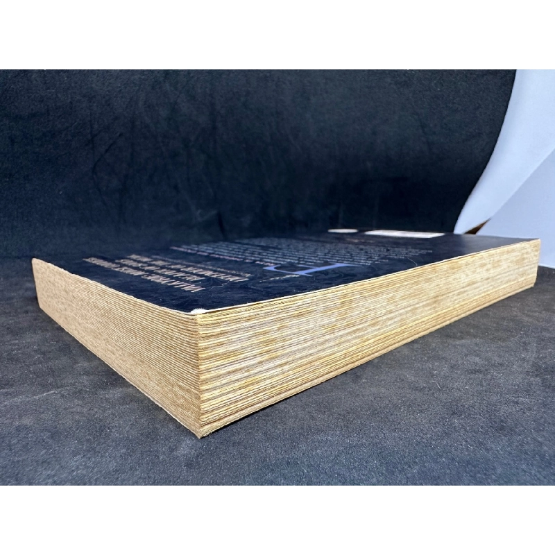 Valkyrie - Kate O'Hearn (Author of the Pegasus series), mới 70% (ố vàng), 2013 SBM.VH0812 912571