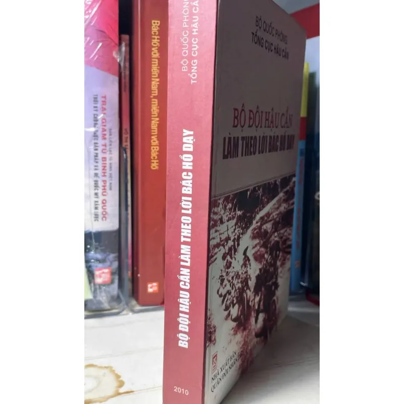 SÁCH BỘ ĐỘI HẬU CẦN LÀM THEO LỜI BÁC HỒ DẠY 703848