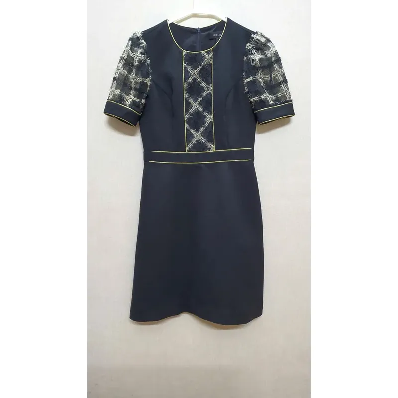 Váy đen , tay zem size S hàng elis, váy còn rất mới,  do mặc ít 557094