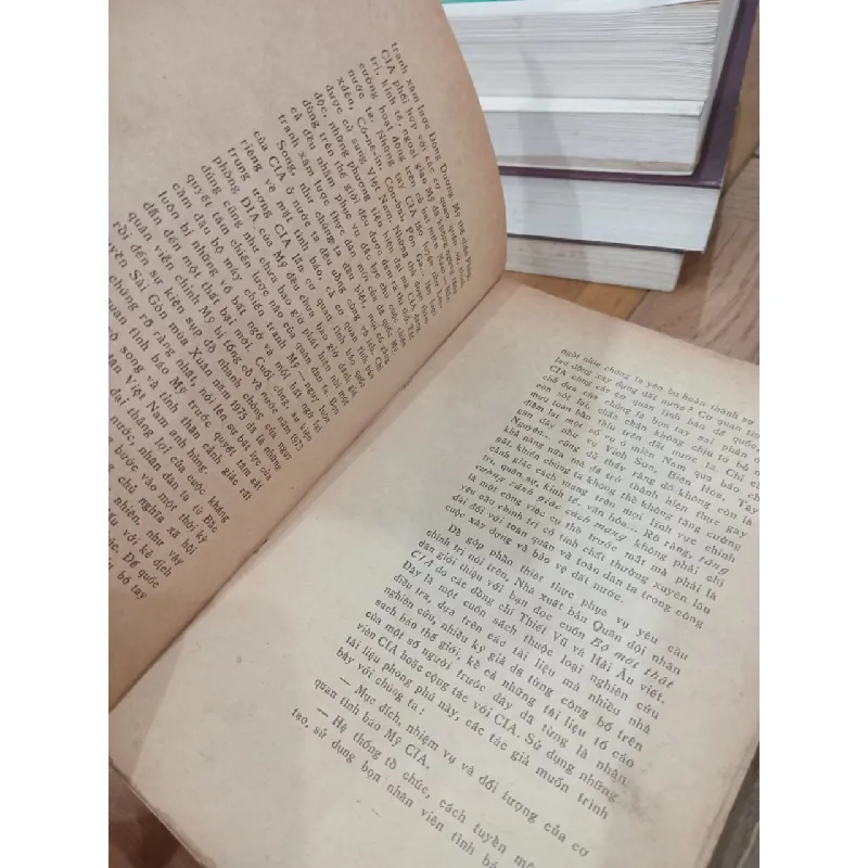 Bộ mặt thật CIA - Thiết Vũ, Hải Âu 693051