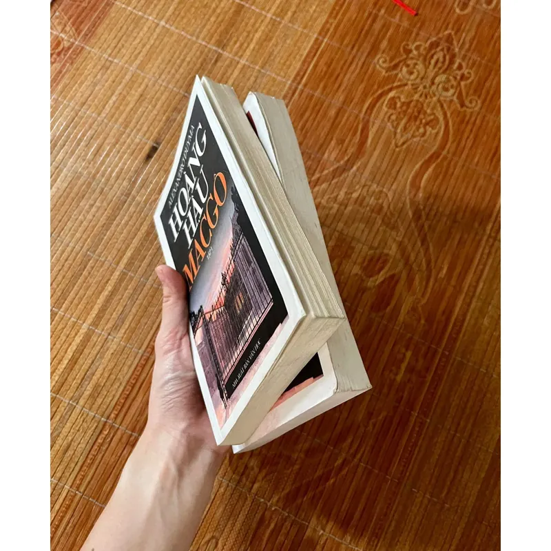 Hoàng hậu Macgo 605935