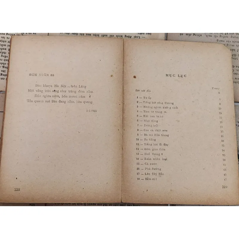 Tủ sách văn học mọi nhà, tuyển thơ Tố Hữu 708040