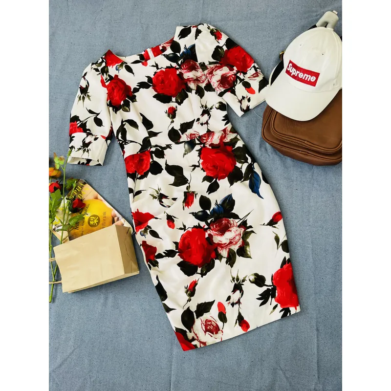 Váy hoa hồng size M đặt may như mới 631446