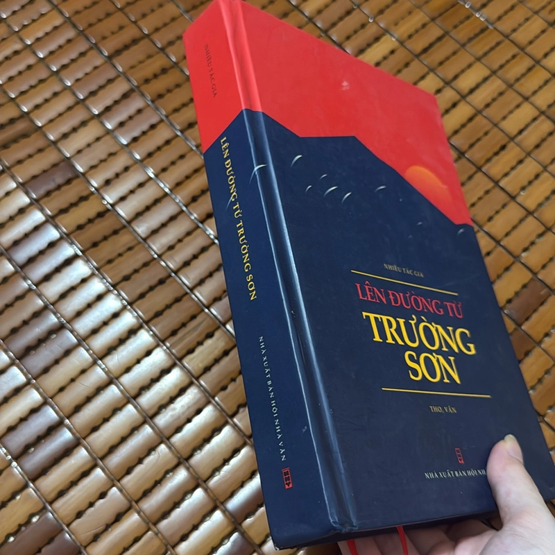 Lên đường từ Trường Sơn 527550