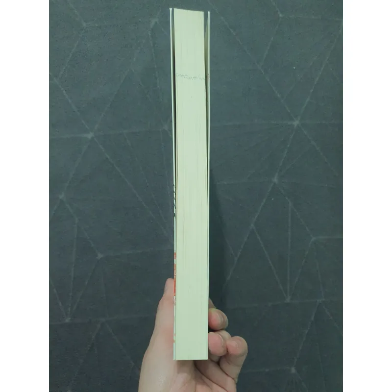 "Một nửa đích thực" (new) - John Marrs (Nhã Nam) 752940