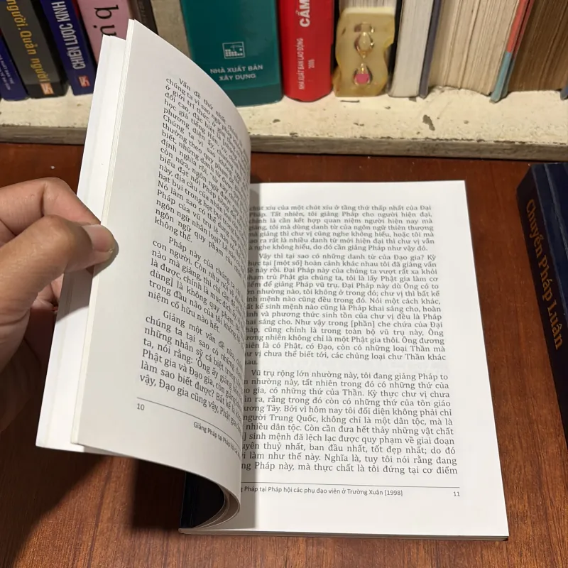 II Pháp Luân Công: Chuyển Pháp Luân _ Pháp Luân Đại Pháp - Lý Hồng Chí - 2017 784063