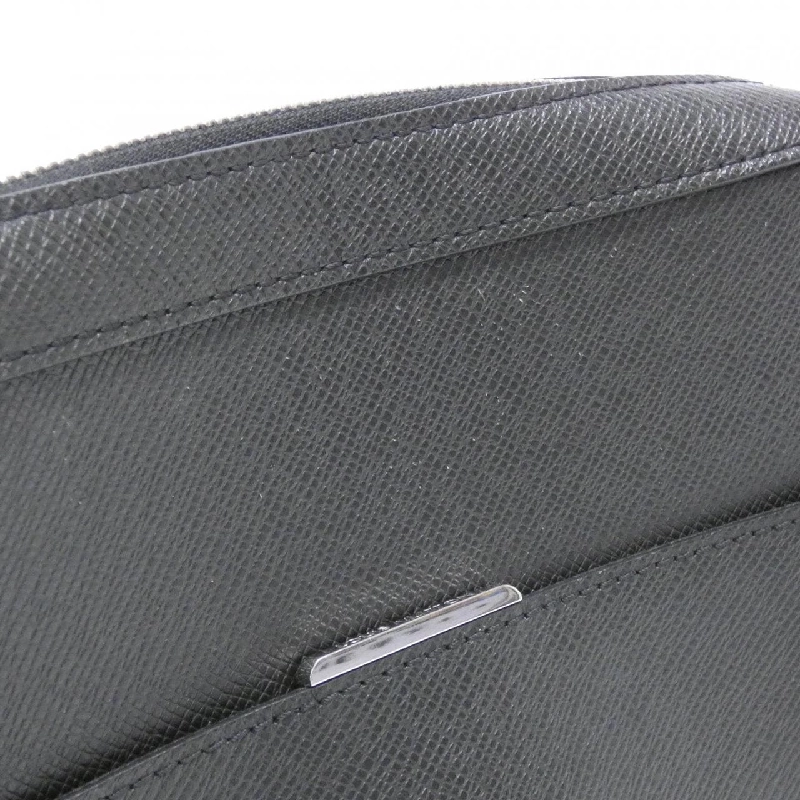 Túi đeo chéo Louis Vuitton Taiga Anton PM M33427 - Hàng hiệu Chính hãng 767536